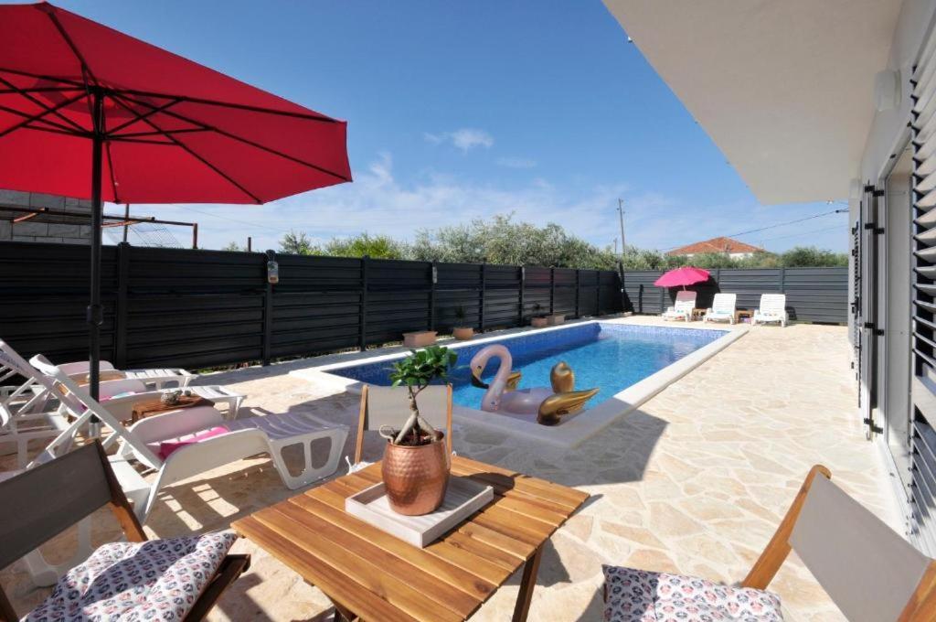 Villa Carolina Trogir Exterior photo